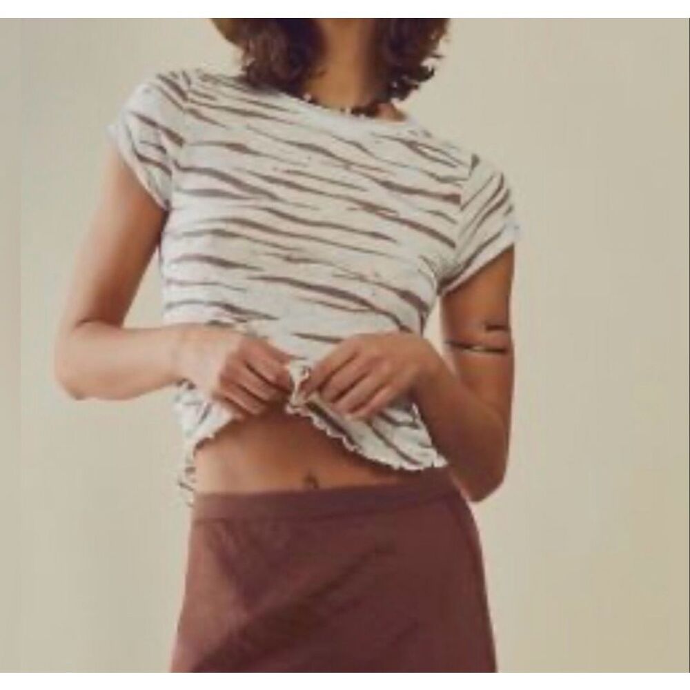Free People We The Free Be My Baby Tee in zebra cream Brown size small NEW